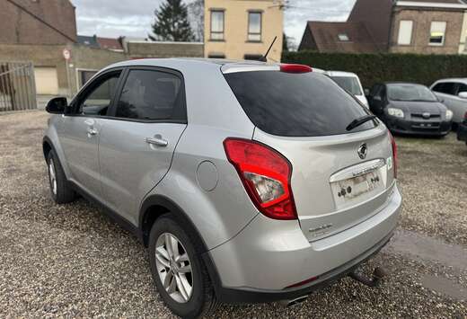 SsangYong Korando 2.0i e-XGi200 2WD Crystal Plus