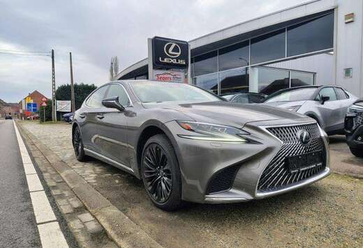 Lexus President Line