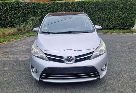 Toyota Verso 1.6 D-4D Skyview clim gps pano camera