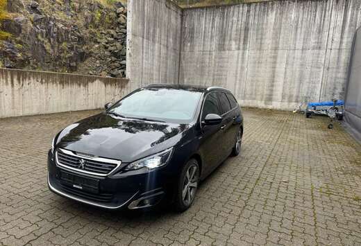 Peugeot SW 1.2 PureTech GT Line STT