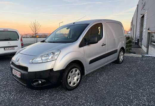 Peugeot 1.6 HDi L2H1 Confort 121