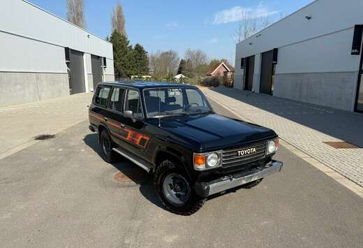 Toyota FJ60 / A/C / 5 Vites / 10 Zitpl. / 4.2 2F Benz ...
