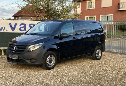 Mercedes-Benz 114 25415€+BTW Automaat / Camera / A1 ...