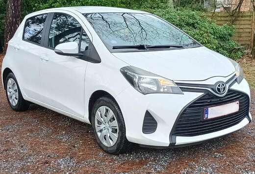 Toyota Yaris 1.33i VVT-i Active and pack Live 2