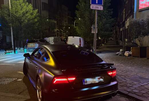 Audi 2.8i V6 FSI Quattro S line tronic