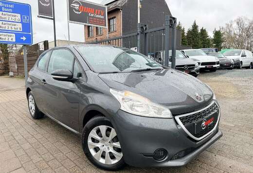 Peugeot 1.2i Style   105000 km    garantie