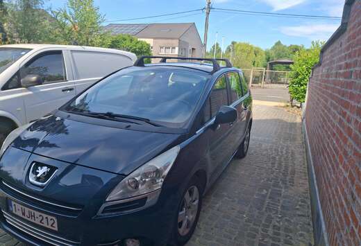 Peugeot 5008 1.6 HDi Access FAP