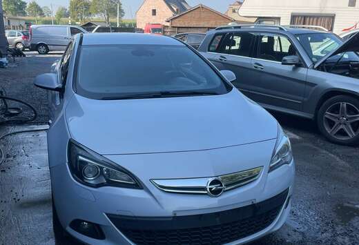 Opel GTC 1.6 SIDI Turbo ecoFLEX Start/Stop Innovation