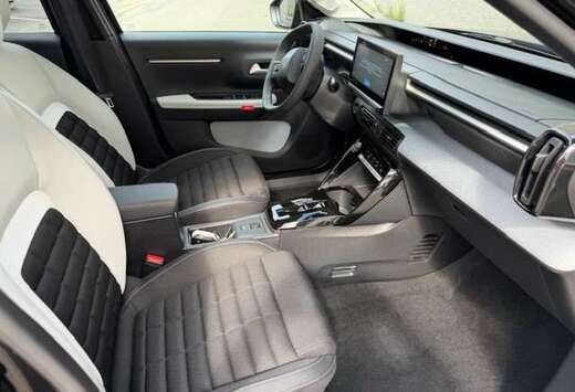 Citroen *GPS*CAMERA* Hybrid 145 ch Automatic MAX