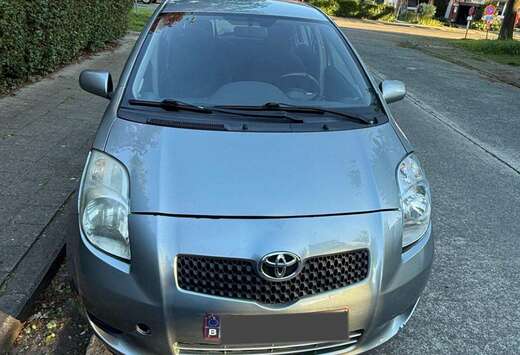 Toyota Yaris 1.3i VVT-i 16v Linea Sol