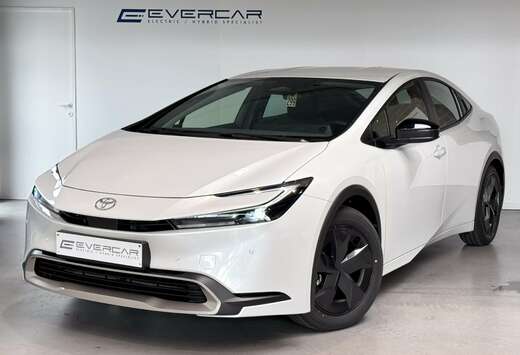 Toyota 2.0i PHEV Premium Plus Dynamic **NEW CAR**