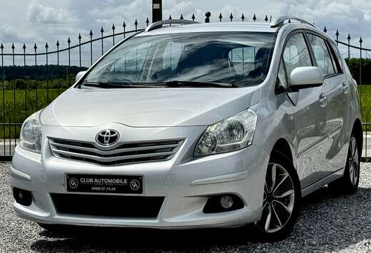Toyota 7 PLACES // CAMERA // ATTACHE REMORQUE // CLIM