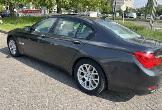 BMW 740iA