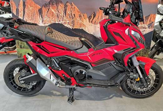 Honda X ADV750