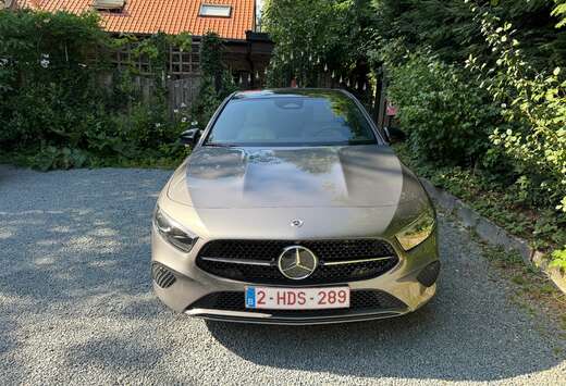 Mercedes-Benz A PHEV 250 e Luxury Line (160 kW)