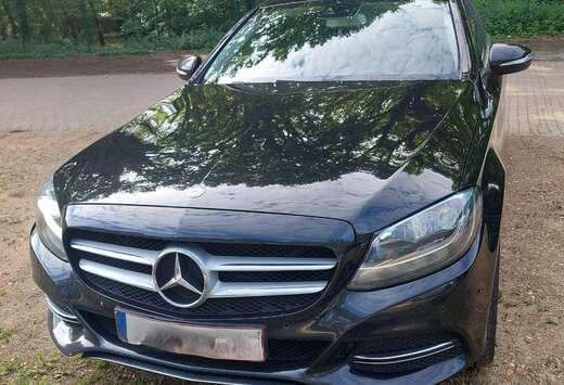 Mercedes-Benz C 220 CDI BlueEFFICIENCY Avantgarde