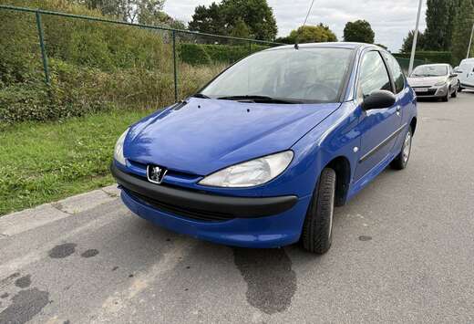Peugeot 1.1i XT