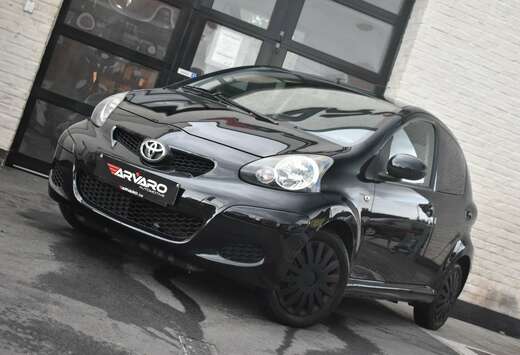 Toyota Black 1.0i Topstaat / Airco / Garantie