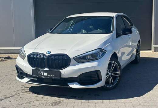 BMW 118iA M-PAKKET/LED/NAVIGATIE