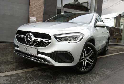 Mercedes-Benz GLA 180 d CUIR / CAMERA / GPS 48000 KM