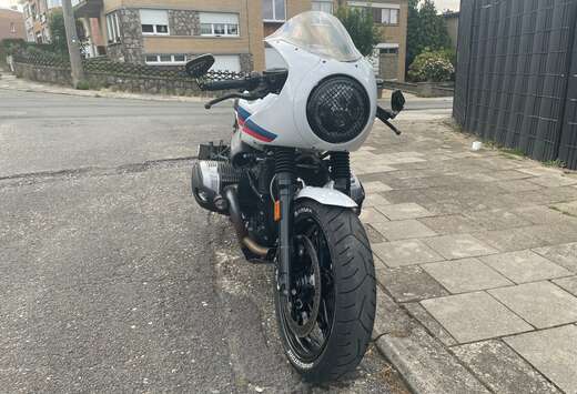 BMW Racer