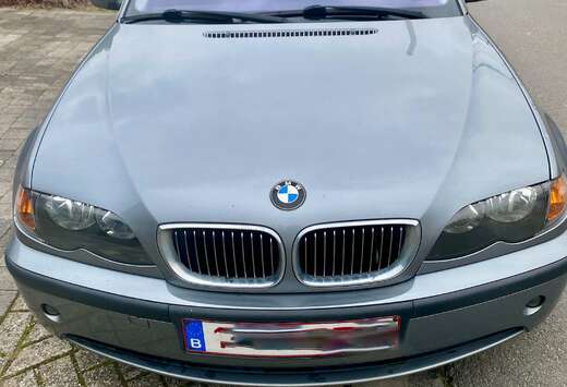 BMW 320i touring