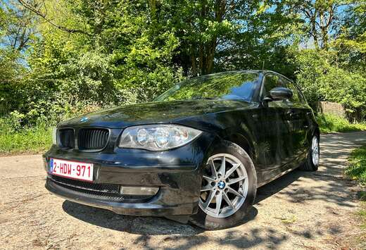 BMW 118 d moteur 2.0l diesel noir Capteurs volant spo ...