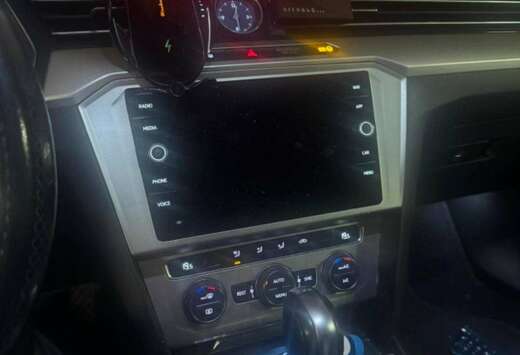 Volkswagen Passat 1.6 TDi SCR DSG