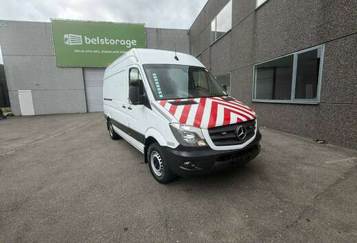 Mercedes-Benz (Stock ID 48742)