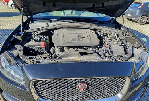 Jaguar 2.0 D - 180 ch AWD BVA8 R-Sport