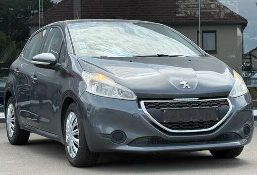 Peugeot 208 1.4 HDi