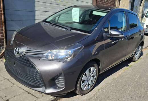 Toyota Yaris 1.33i VVT-i Active and pack Live 2