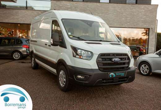 Ford 2T 330 L3H2 ecoblue 130 trend business