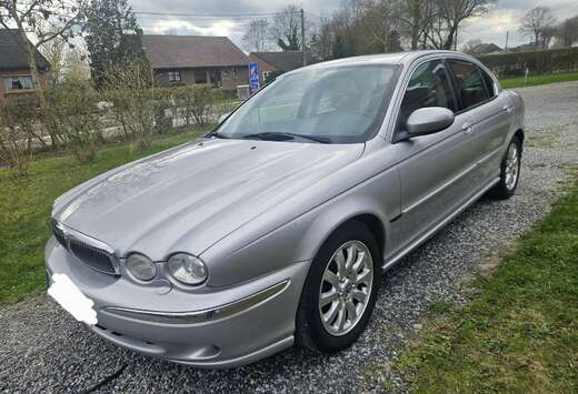 Jaguar 2.5i V6 24v / 4x4/ prêt à immatriculer