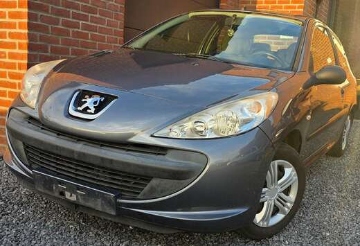 Peugeot 206  1.1i Trendy