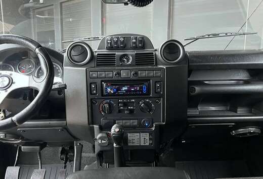 Land Rover 110 Crew Cab S