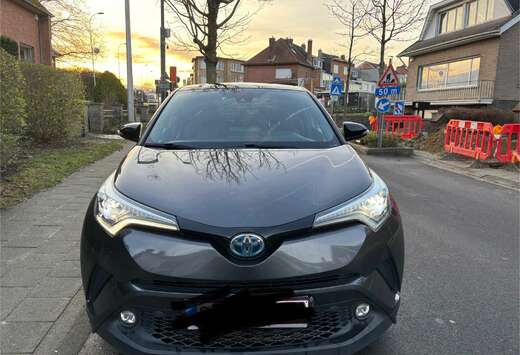 Toyota Hybrid 1.8i VVT-i C-Lub E-CVT