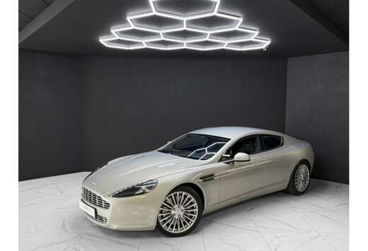 Aston Martin V12 6.0 477ch