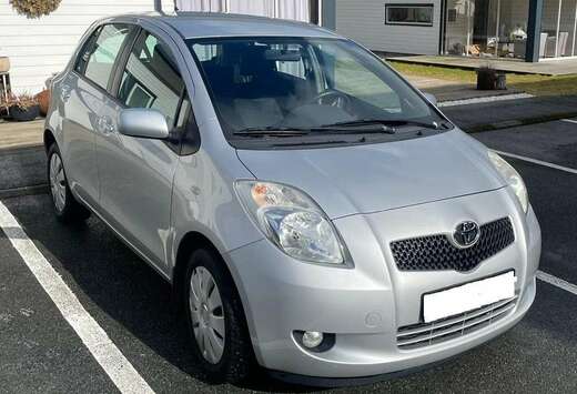 Toyota 1.3i VVT-i 16v Linea Luna