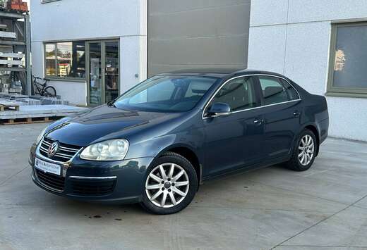Volkswagen Jetta 1.6i FSI Comfortline
