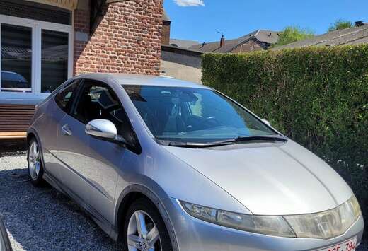 Honda Coupé 1.7i 16v VTEC ES