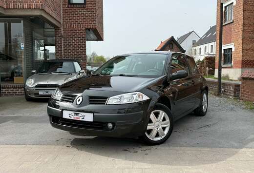 Renault 1.4i 16v // AIRCO //