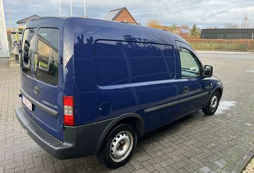 Opel 1.7 DTI blanco gekeurd voor verkoop lichte vrach ...