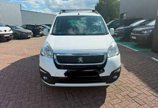 Peugeot Partner Tepee Outdoor 1.2 PureTech Outdoor S