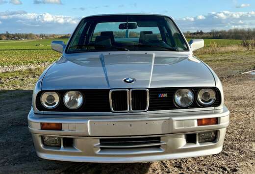 BMW E30 320is M3 italienne