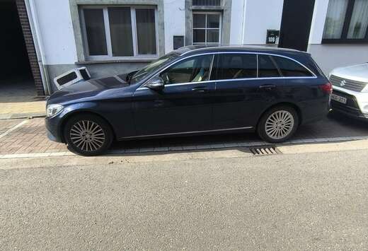 Mercedes-Benz 7G-TRONIC Exclusive Burmester HUD St