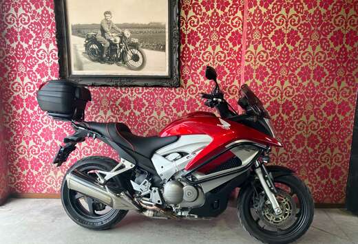 Honda VFR800X