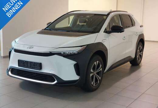 Toyota 71.4 kWh 2WD Executive