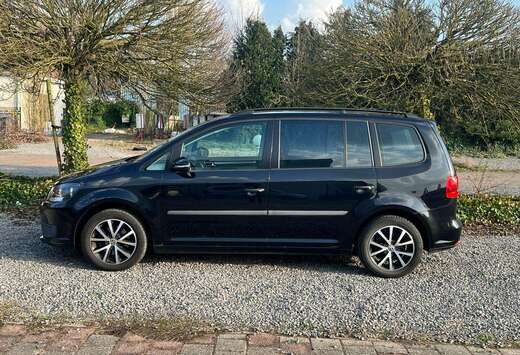 Volkswagen Touran 1.6 CR TDi Highline