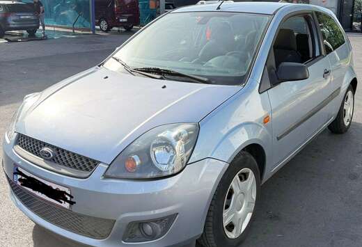 Ford Fiesta 1.3i Start